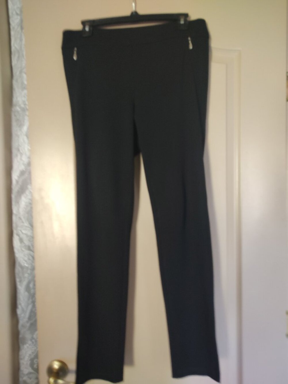SOHO BLACK PULL-ON PANTS (M)